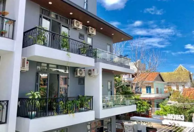 پانسیون Chichi House