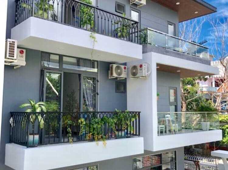 پانسیون Chichi House