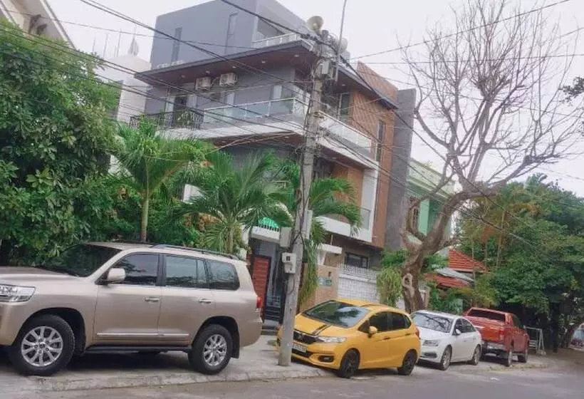 پانسیون Chichi House