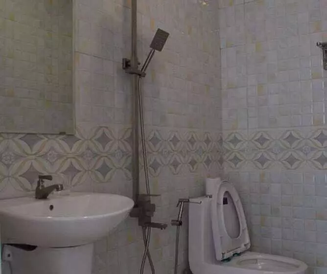 پانسیون Chichi House