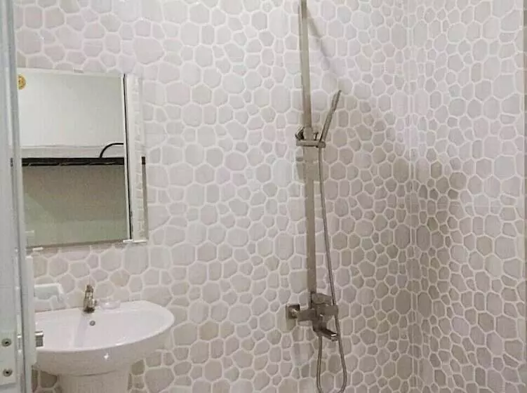 پانسیون Chichi House