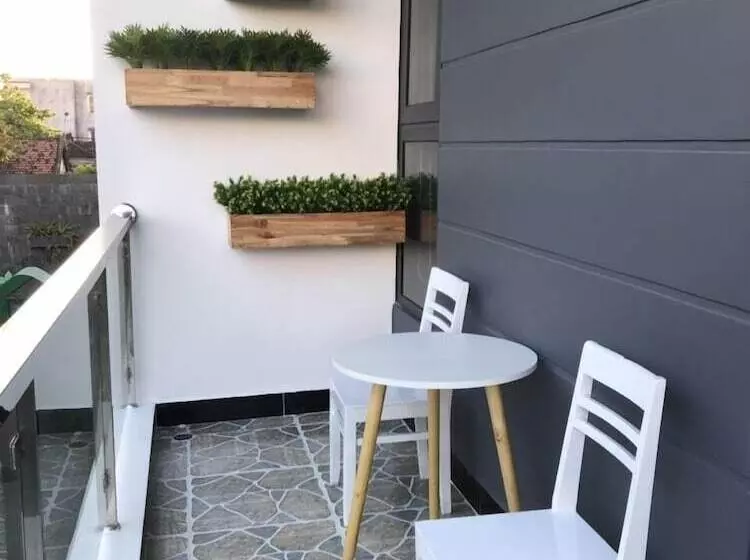 پانسیون Chichi House