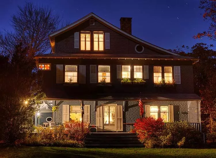تختخواب و صبحانه The Shore Path Cottage