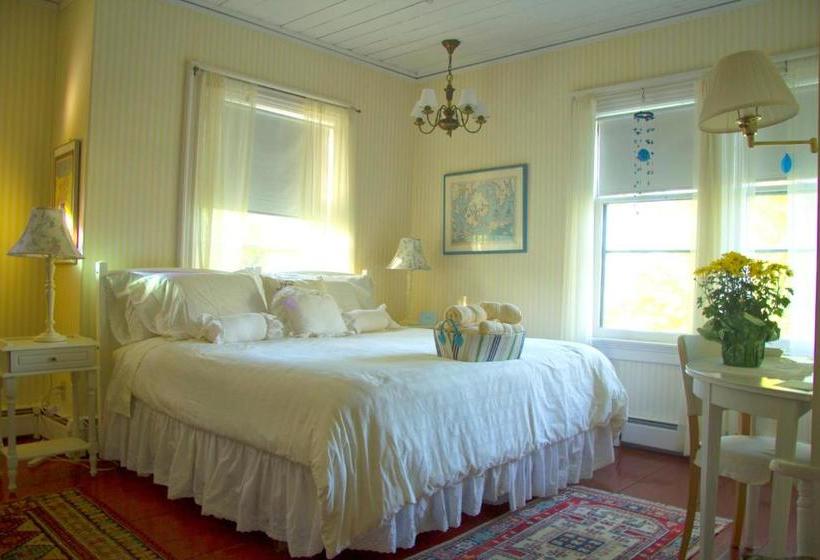 تختخواب و صبحانه The Shore Path Cottage