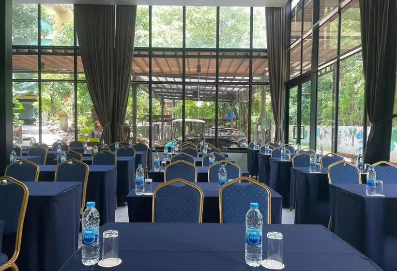 T Rex Buriram Boutique Hotel New Hotel In Buriram