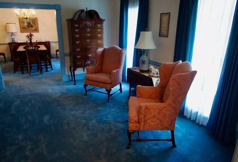 The Clark House Inn
