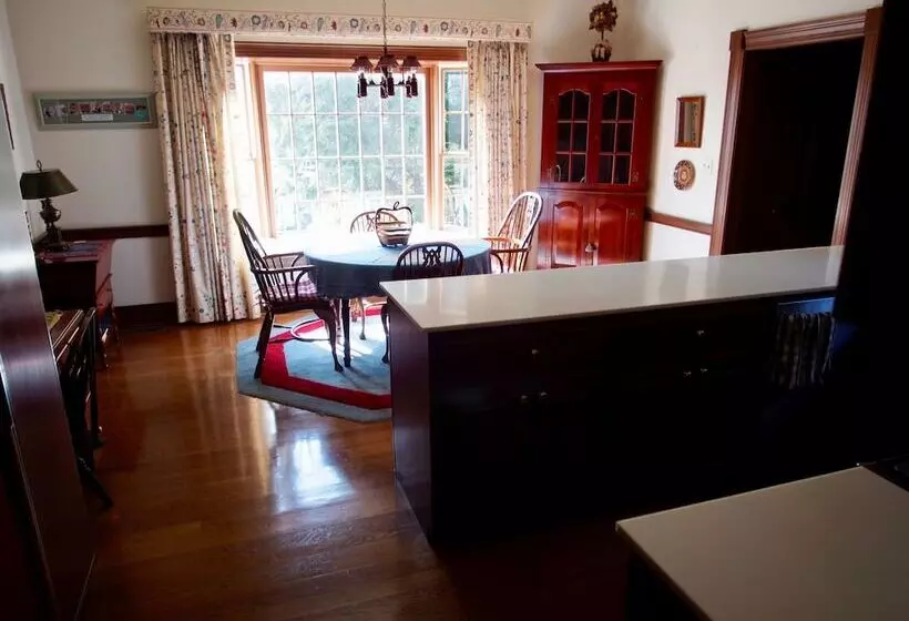 The Clark House Inn