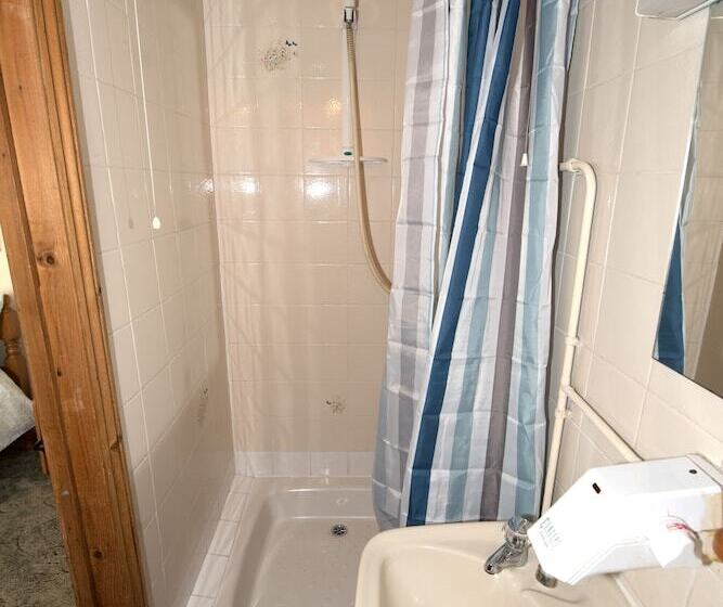 تختخواب و صبحانه Beachborough Park