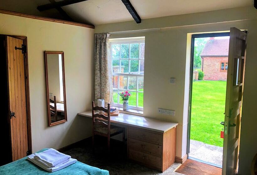 تختخواب و صبحانه Beachborough Park