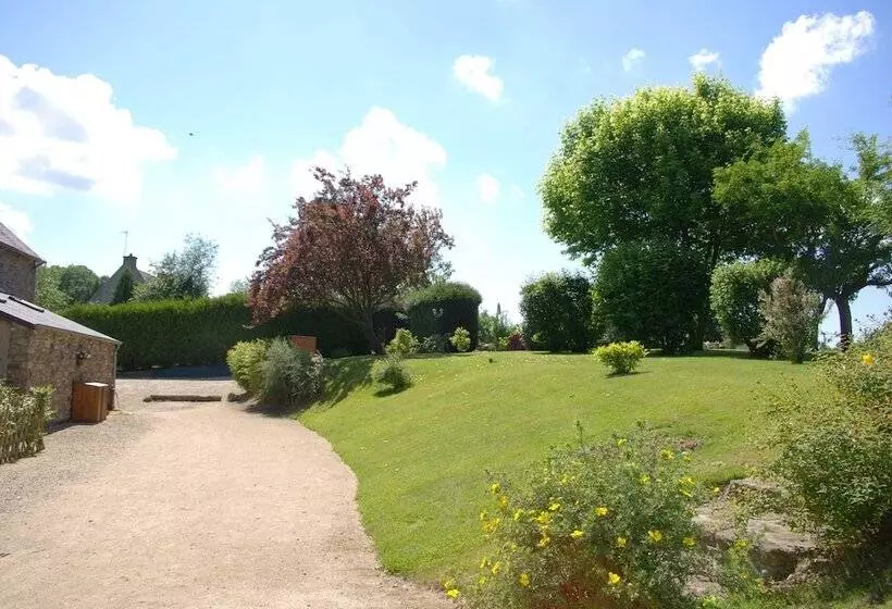 Aamiaismajoitus (B&B) Les Keriaden S Maison D Hotes