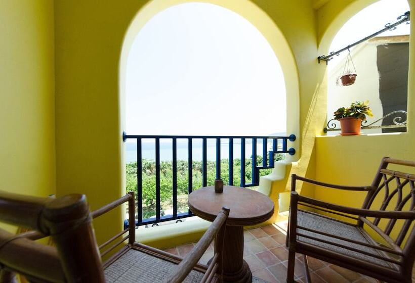 تختخواب و صبحانه Yellow Submarine