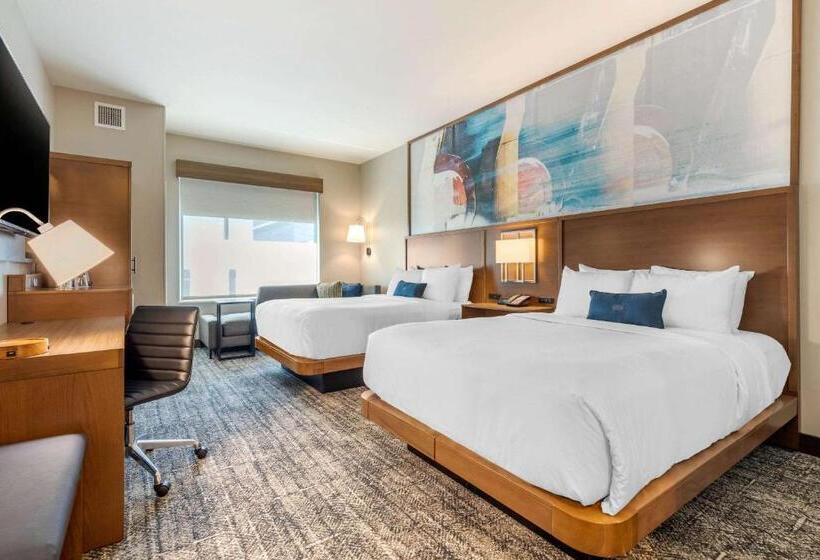 Cambria Hotel Davenport Quad Cities