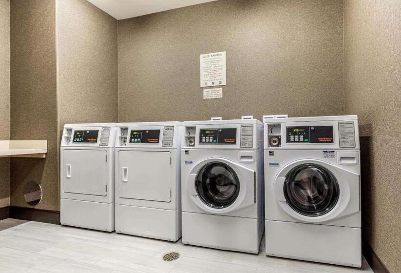 Cambria Hotel Davenport Quad Cities