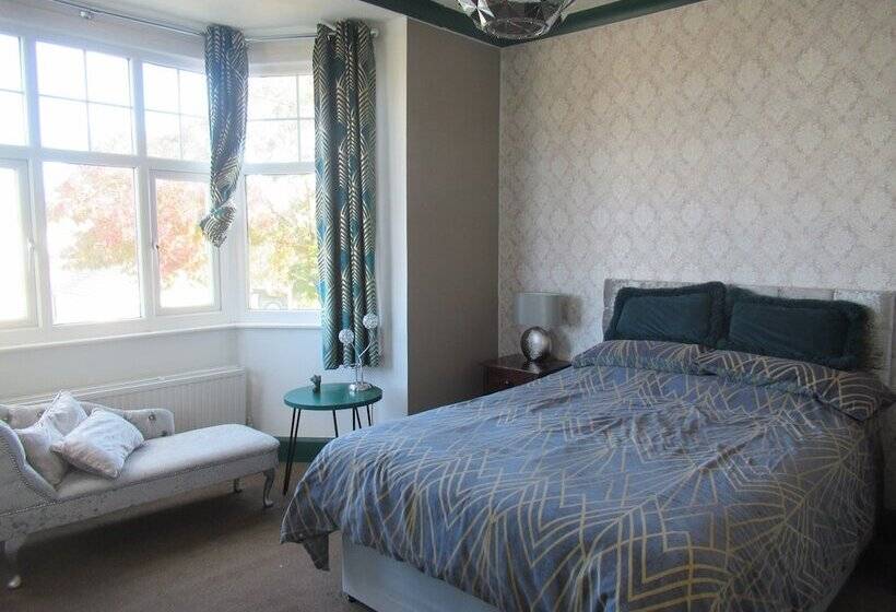 فندق Captain Howey