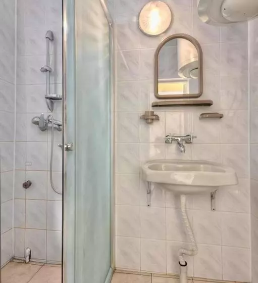 Hotel Fakel