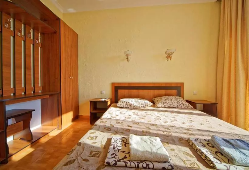 Hotel Fakel