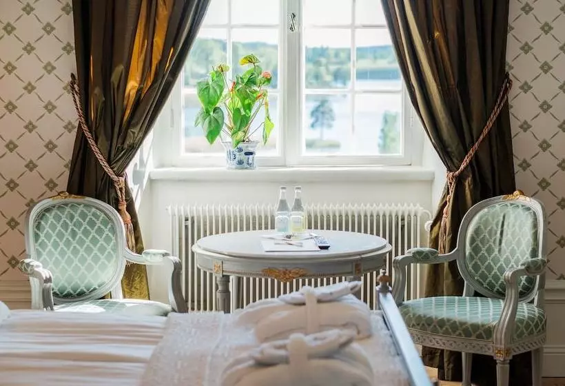 Hotelli Hedenlunda Slott