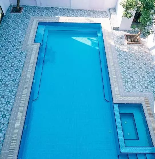 ホテル Orchid Riverside Villa