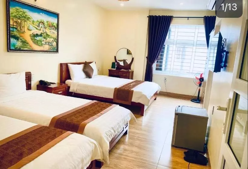 ホテル Orchid Riverside Villa