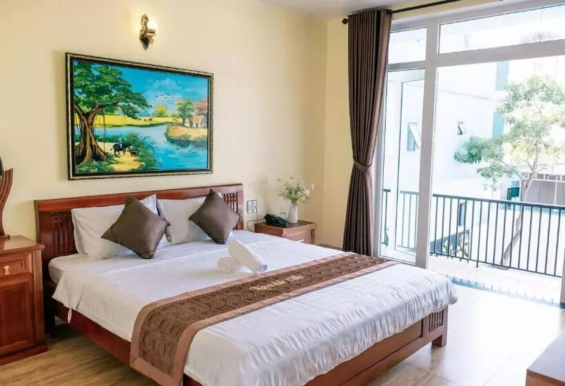 ホテル Orchid Riverside Villa