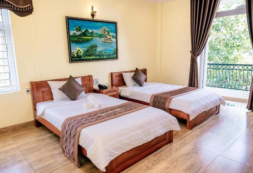 هتل Orchid Riverside Villa