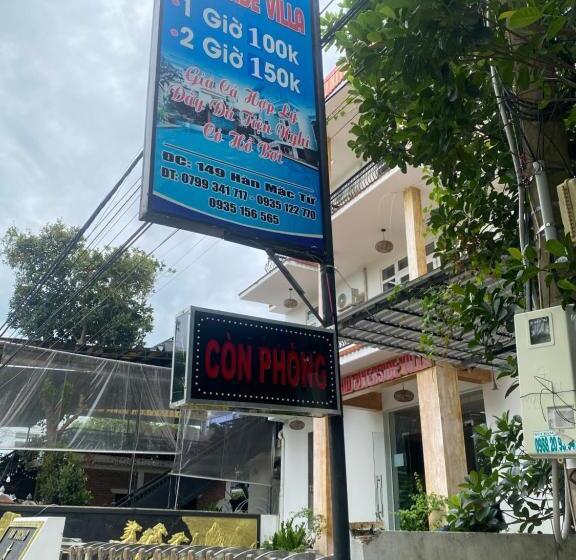 هتل Orchid Riverside Villa