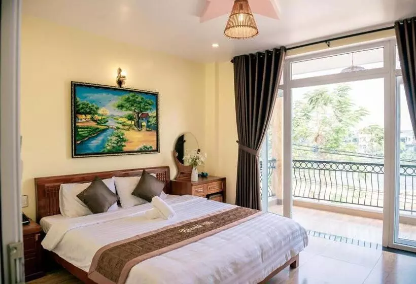 ホテル Orchid Riverside Villa