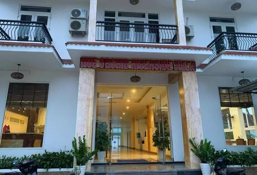 ホテル Orchid Riverside Villa