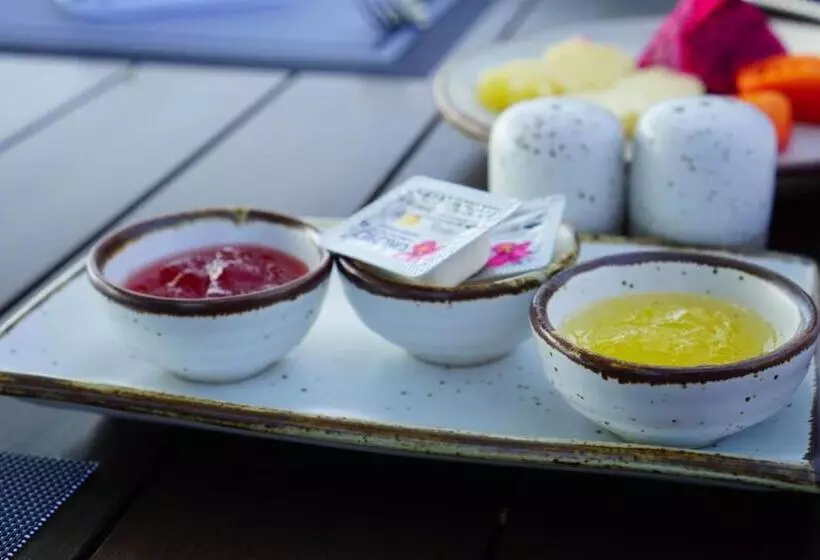 Hotelli Khanom Beach Resort And Spa