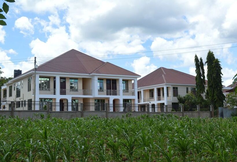 Отель Kilimanjaro Resort