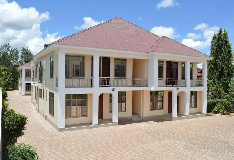 هتل Kilimanjaro Resort