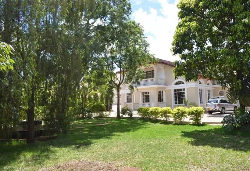 هتل Kilimanjaro Resort