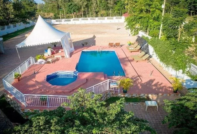 هتل Kilimanjaro Resort