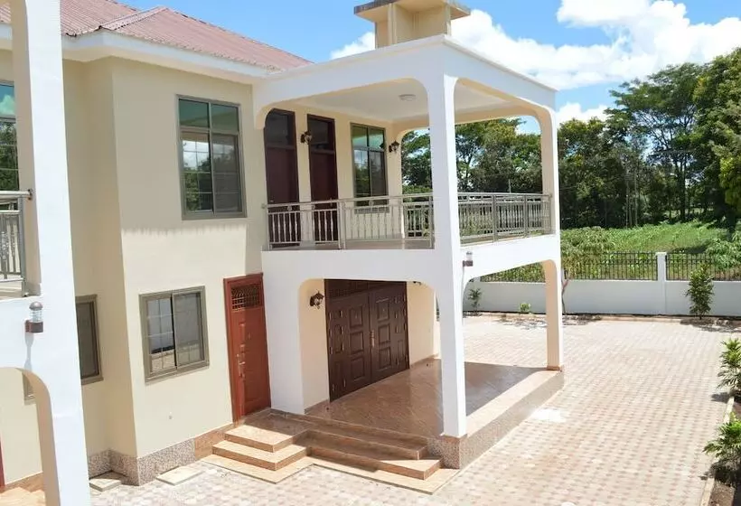 هتل Kilimanjaro Resort