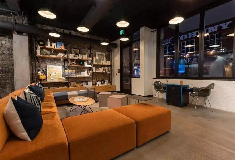 ホテル Moxy Nashville Downtown