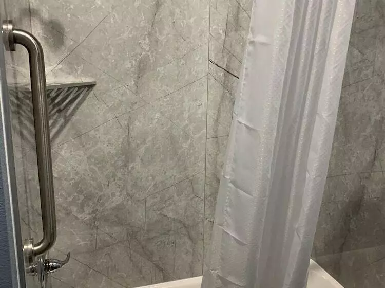 Hotelli Scottish Inns And Suites Scarsdale