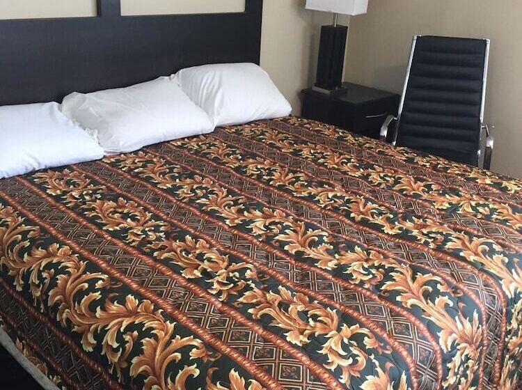 Мотель Suburban S Lavilla Inn