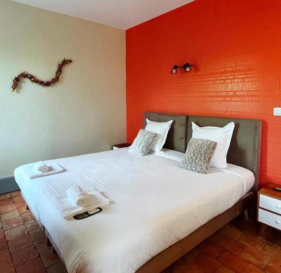 הוסטל La Maison Verneuil