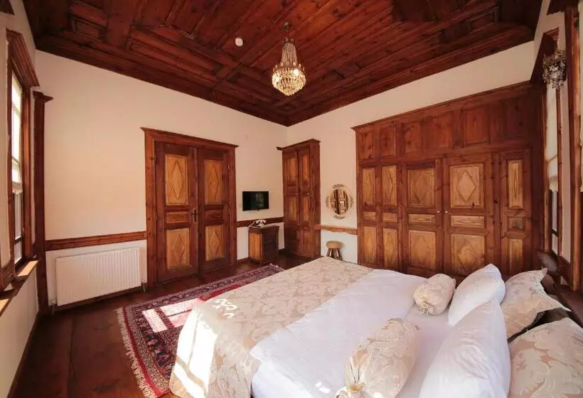 Aamiaismajoitus (B&B) Karauzumler Konagi
