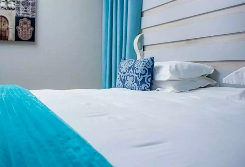 تختخواب و صبحانه Rosevilla Lodge