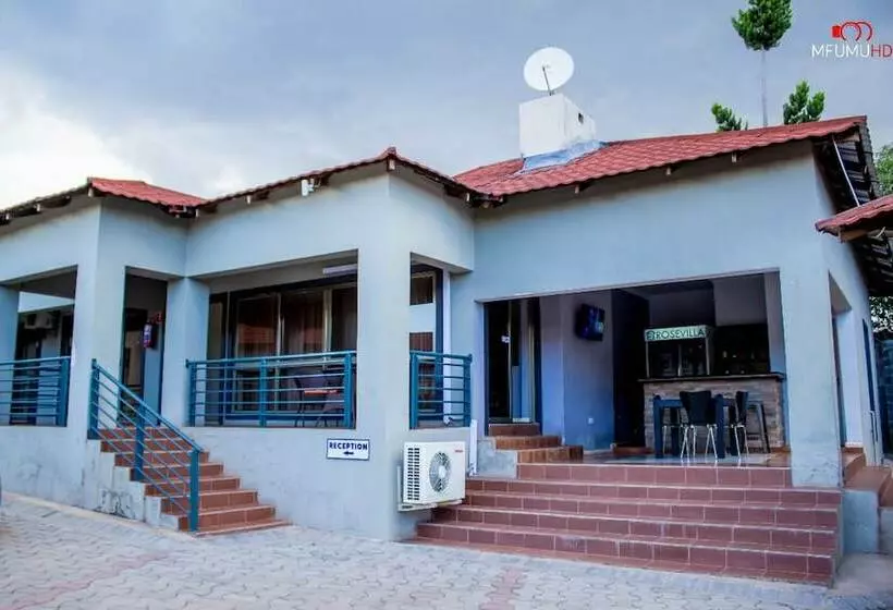 تختخواب و صبحانه Rosevilla Lodge