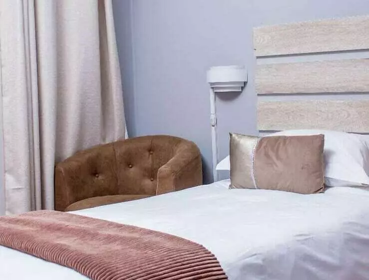 تختخواب و صبحانه Rosevilla Lodge