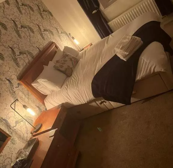 Aamiaismajoitus (B&B) The Bull