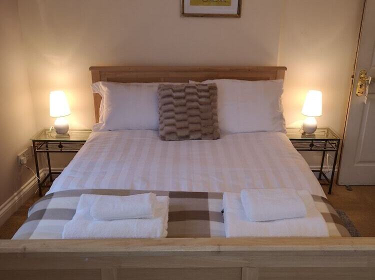 Hostal The White Hart