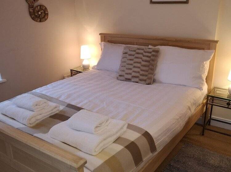 Hostal The White Hart