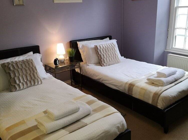 Hostal The White Hart