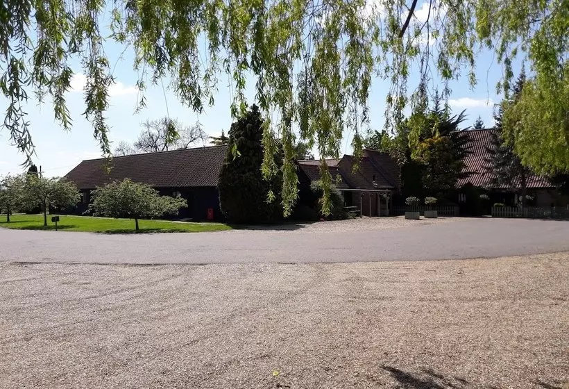Hostelli The Farmhouse At Fincham