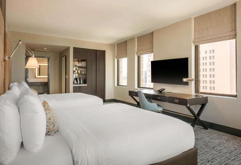 Cambria Hotel Houston Downtown Convention Center