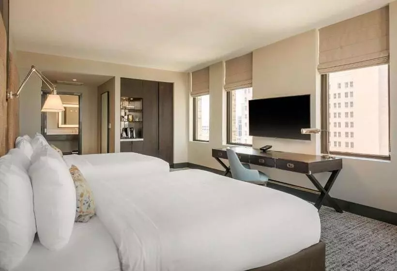 Cambria Hotel Houston Downtown Convention Center