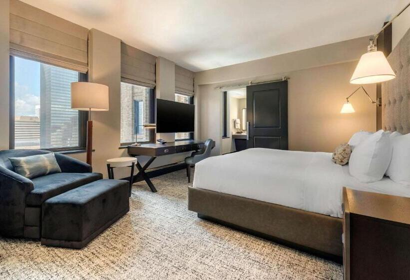 Cambria Hotel Houston Downtown Convention Center